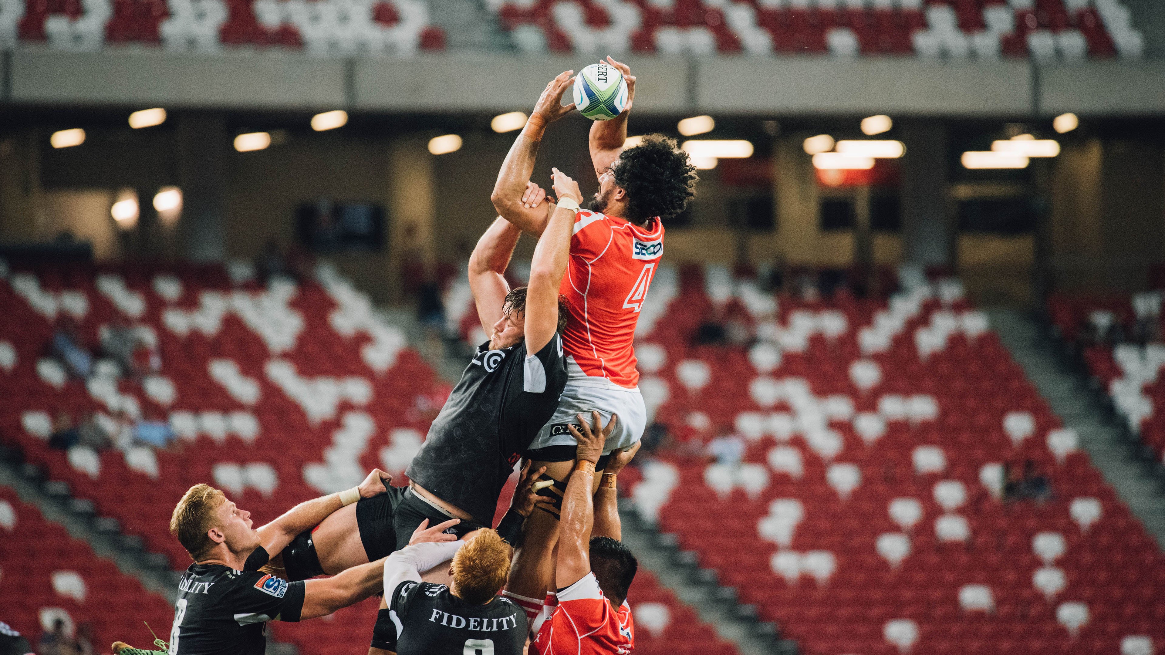 开云平台-王者归来！塔图姆逆转战局点燃球场，塞尔维亚观众沸腾致敬，王者归来！塔图姆逆转狂澜点燃赛场，塞尔维亚观众沸腾致敬